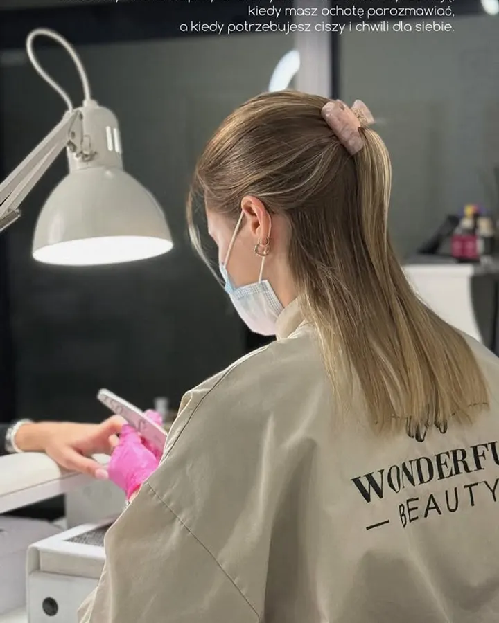 manicure hybrydowy Poznań – Wonderful Beauty 3