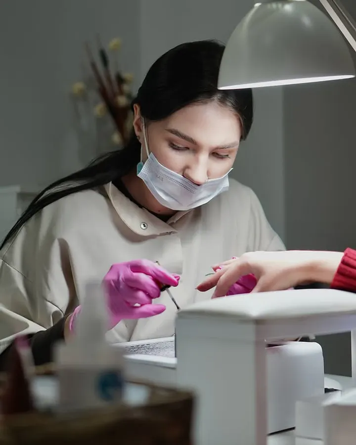 manicure hybrydowy Poznań – Wonderful Beauty 5